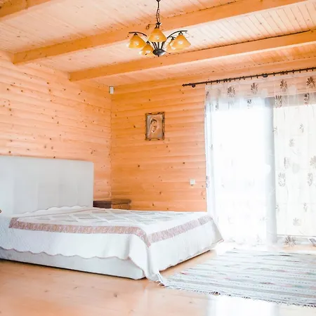 Kryvyi Brid Prázdninový dům Jaremče